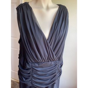 Plus size Black formal long sleeveless dress